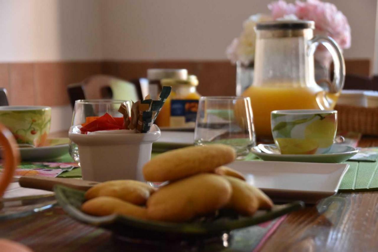 Bed and Breakfast Il Giardino Di Viola Челье-Мессапика Экстерьер фото